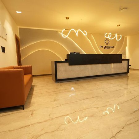 The Continental Inn & Suites Májszúr Kültér fotó